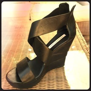 Diane von Fusternberg wedge heel size 81/2